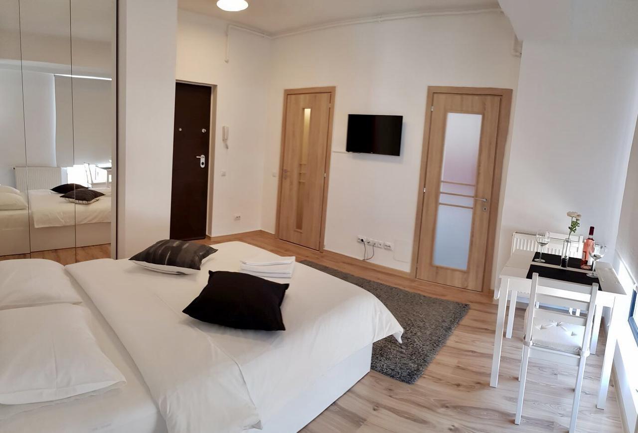 Studio Confort 3 Бухарест Экстерьер фото
