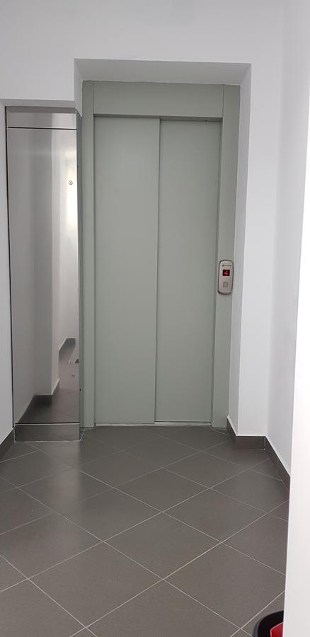 Studio Confort 3 Бухарест Экстерьер фото