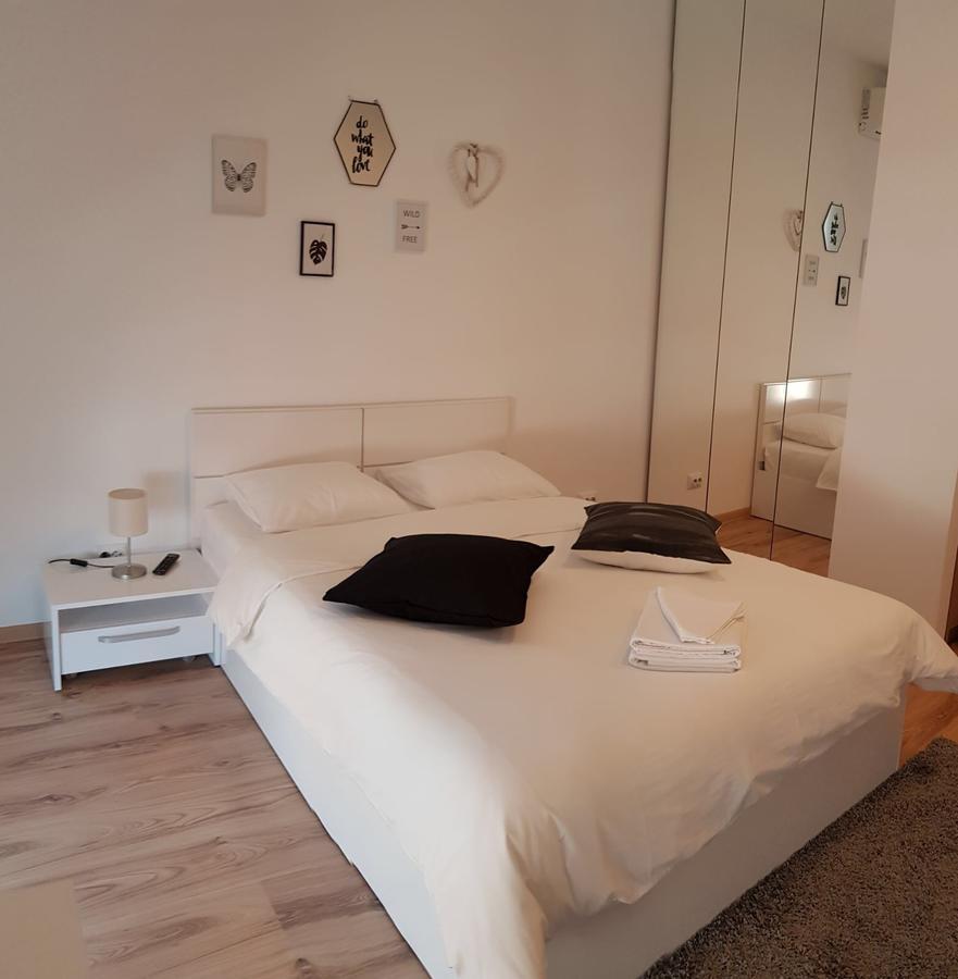 Studio Confort 3 Бухарест Экстерьер фото